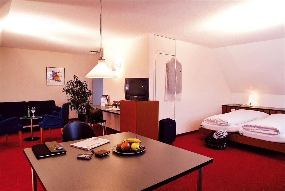 Hotel Urs Und Viktor Bettlach Pokój zdjęcie