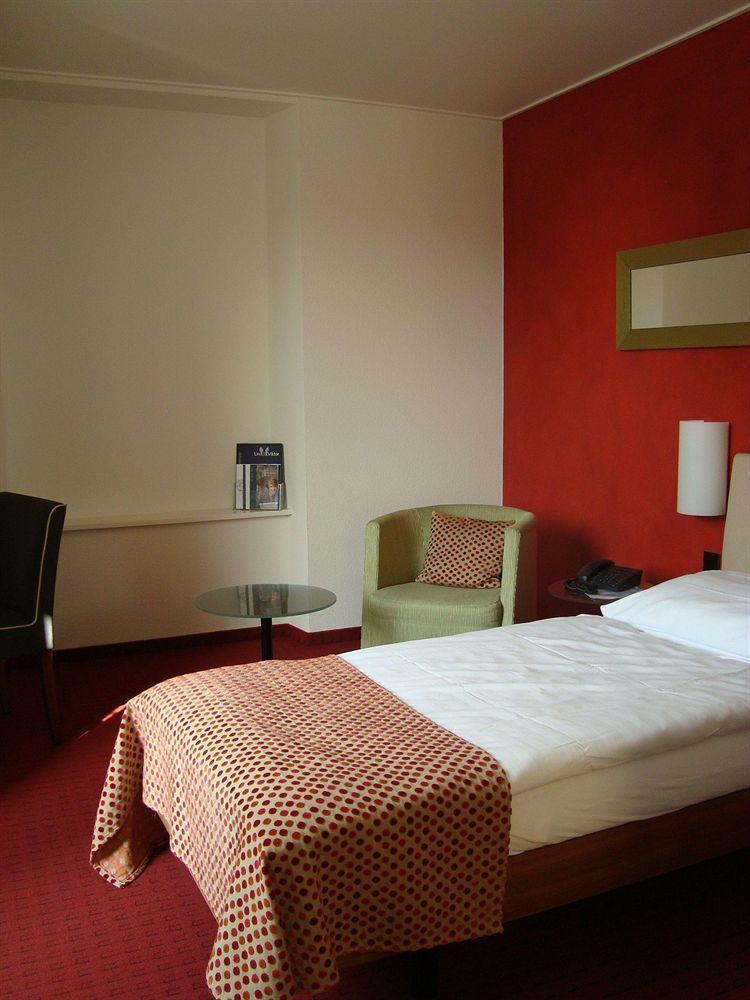 Hotel Urs Und Viktor Bettlach Pokój zdjęcie